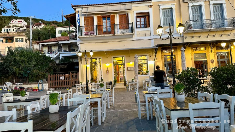 Restaurang Arkadia Gefsipoleio old town Kyparissia Grekland